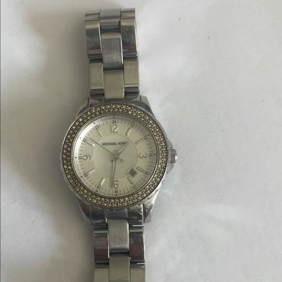 Michael Kors Silver Timepiece with Crystal Detailing Michael Kors MK6076 – Timeless Shine, Modern Elegance ✨⌚ A  main image 4